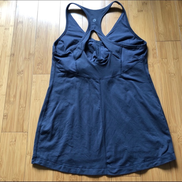 lululemon tank with center straps